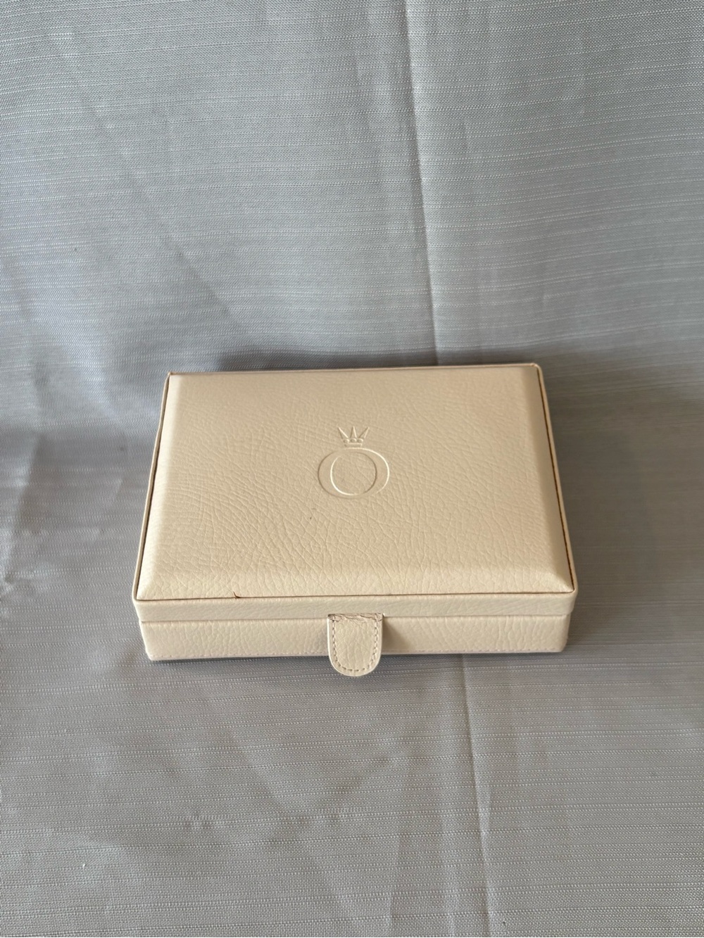 Pandora Cream Jewelry Travel Case - Compact Organizer